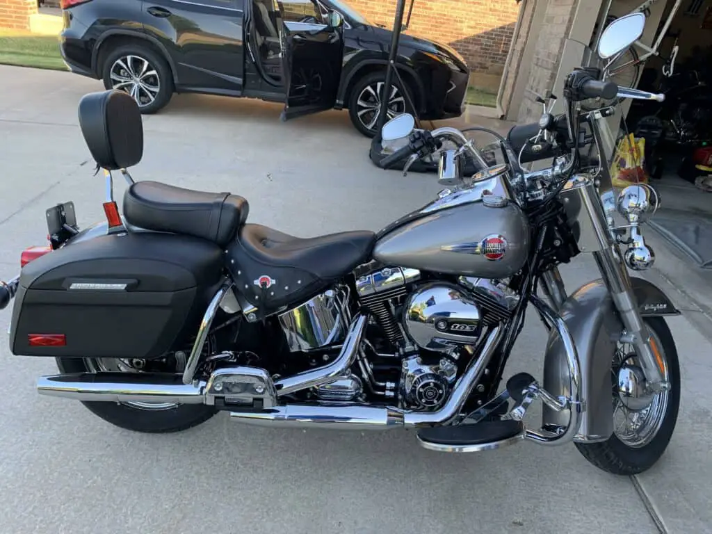 How To Install Hard Saddlebags On A Softail