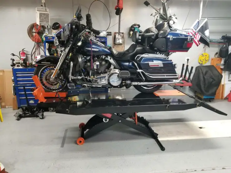 Can A Regular Motorcycle Lift Be Used On A Harley Davidson