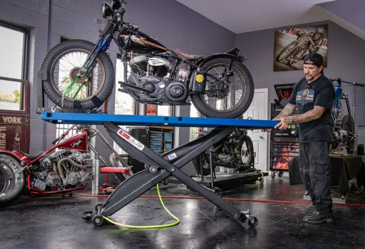 Can A Regular Motorcycle Lift Be Used On A Harley Davidson