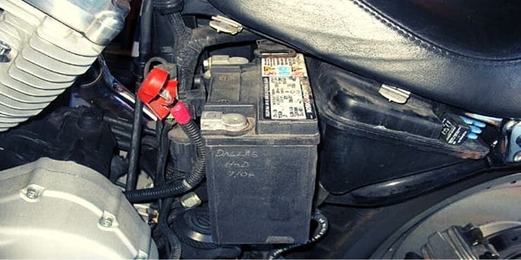 How To Charge Harley-Davidson Battery: Charge The Battery In 7 Simple Steps 2 Charged Battery Of Harley Davidson Bike