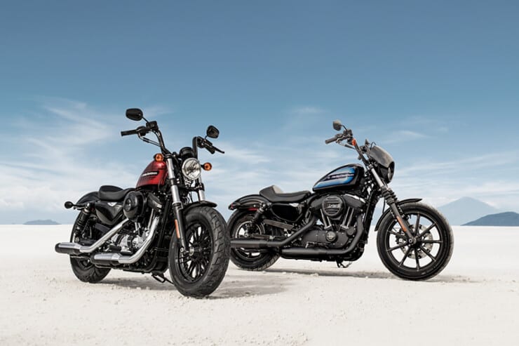 Harley Davidson 48 Vs Iron 1200 - Two Sportsters