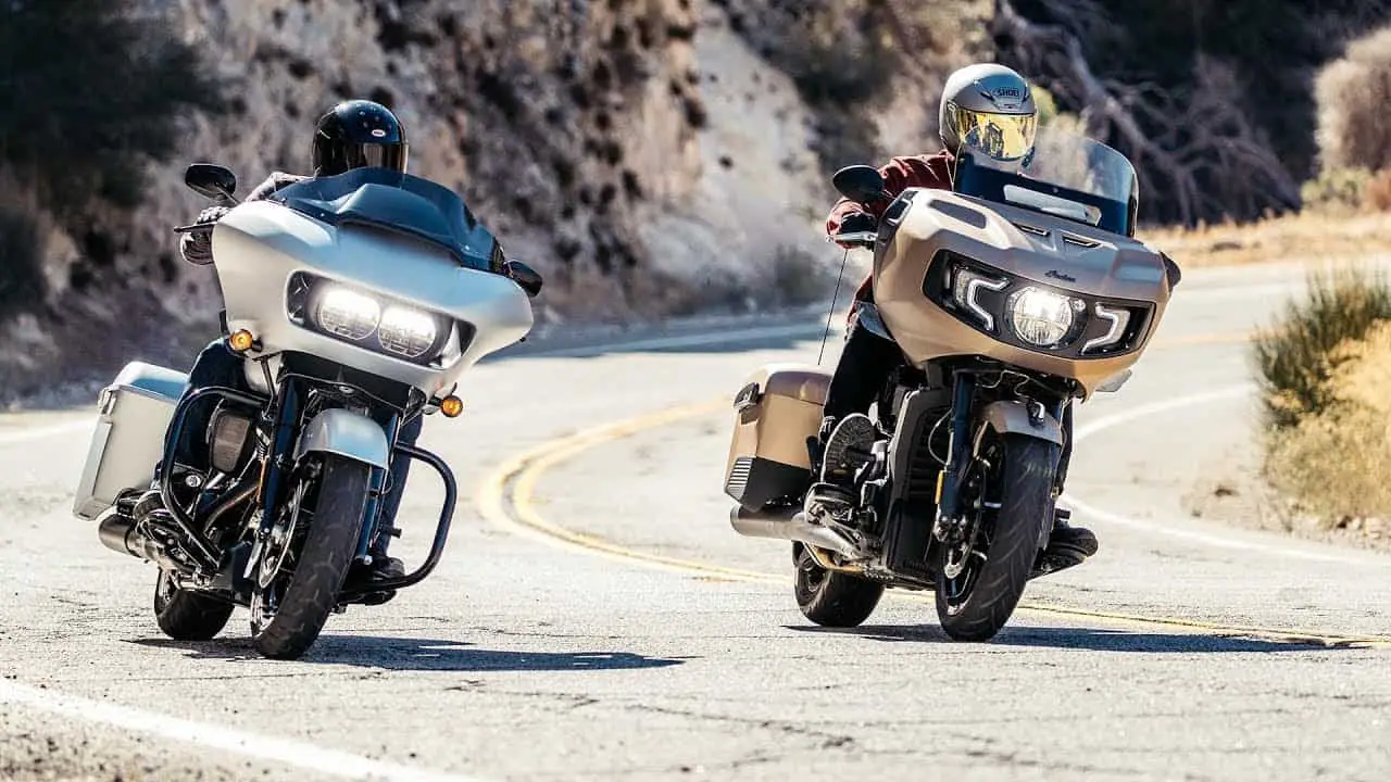 Harley Davidson Road Glide Vs Indian Challenger