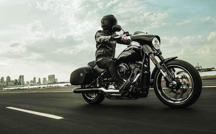 Harley Davidson Road King Vs Heritage Softail - Solo Rider