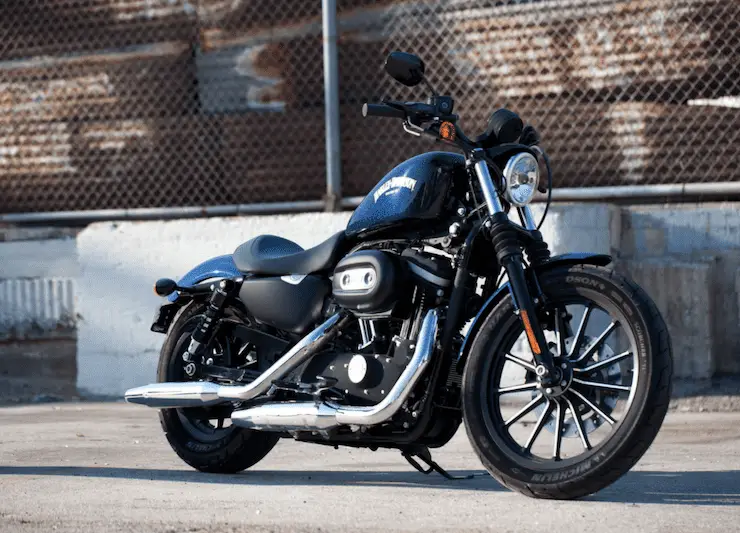 Harley Davidson Street Vs Iron 883