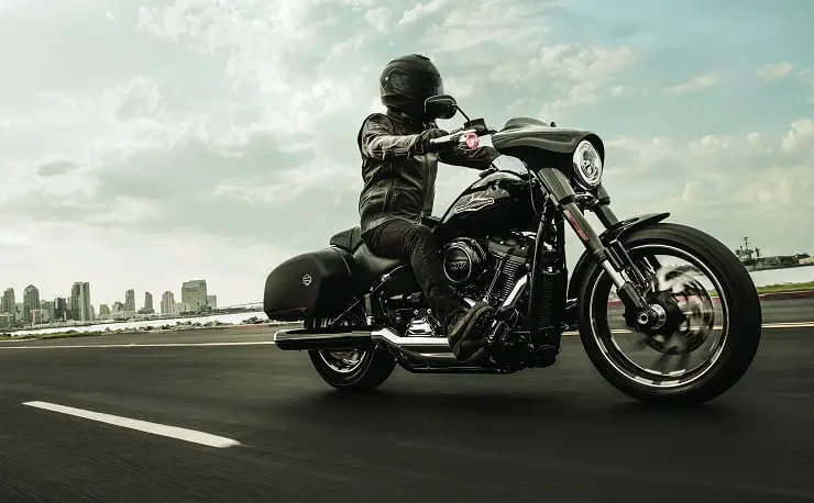 Harley Davidson Vs Japanese Motorcycles- Bike Running On Runway