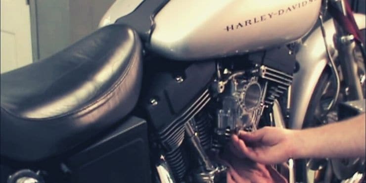 How Do You Adjust The Air Fuel Mixture On A Harley Davidson
