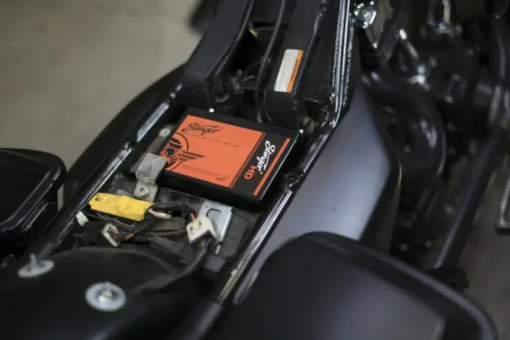 How Do You Install A Battery On A Harley Davidson