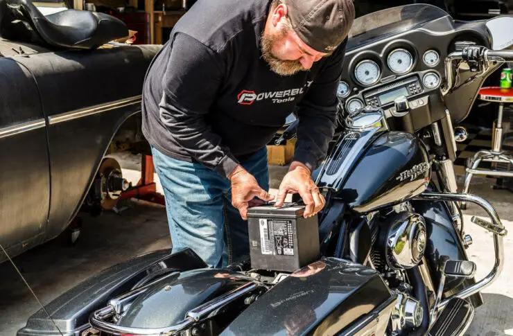 How Do You Maintain A Harley Davidson Battery