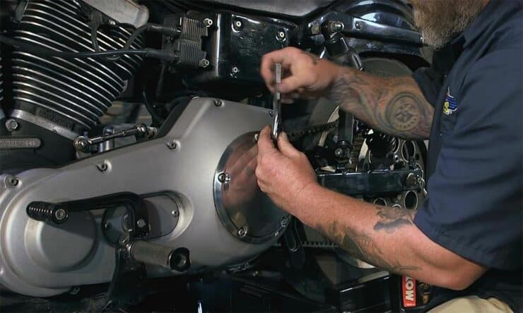 How To Change A Derby Cover On Harley Davidson