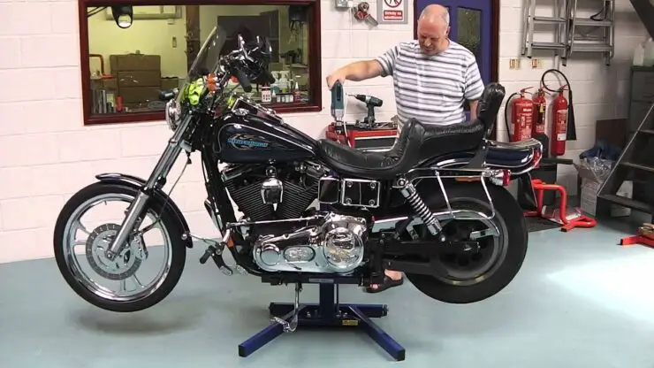 Is It Possible To Lift A Harley Davidson Without A Specialized Motorcycle Lift