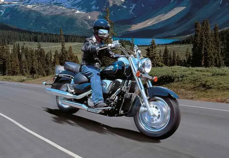 Suzuki Intruder Vs Harley Davidson Fatboy
