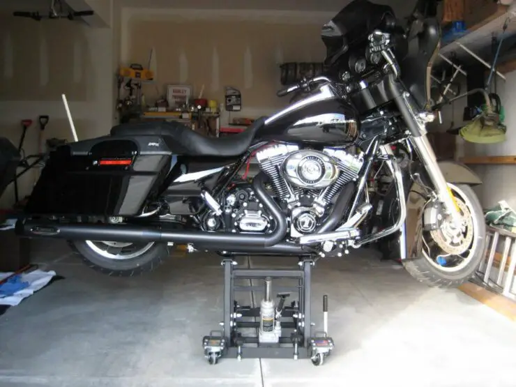 What Are The Different Types Of Motorcycle Lifts Available For Harley Davidson Models