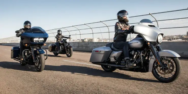 What Is The Difference Between A Road Glide And A Street Glide