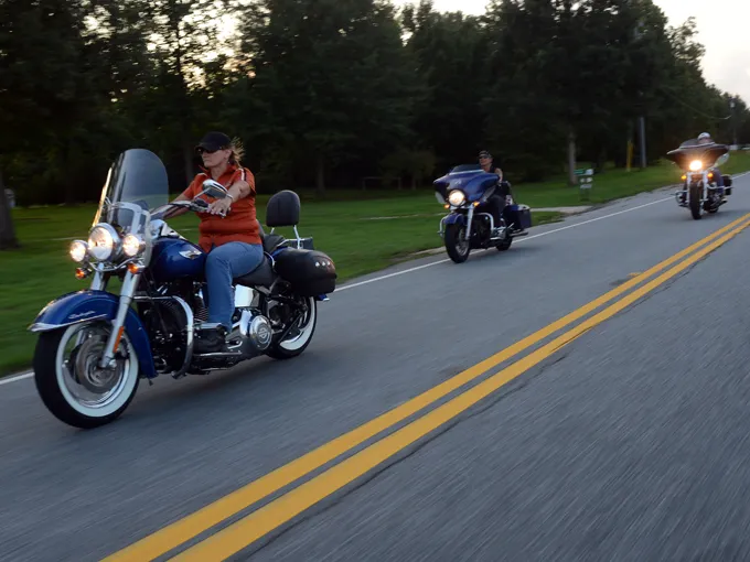 What Is The Loudest Harley Davidson - Harley Riders On The Street