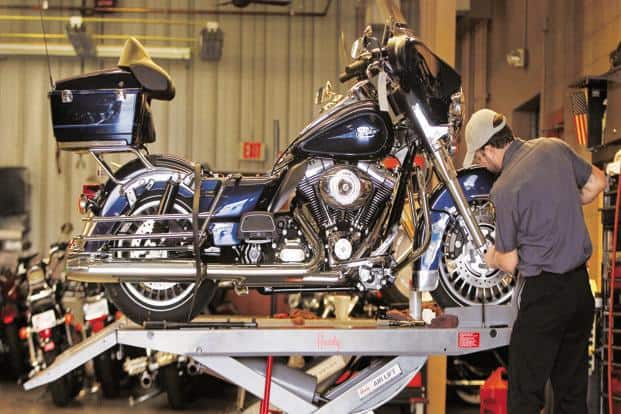 When Did Harley Davidson Go Public - Harley Bike In Workshop